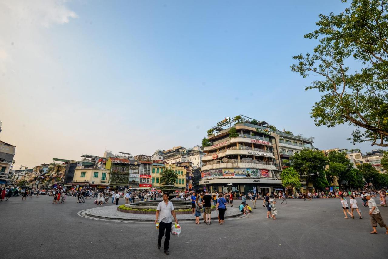 22Housing Hotel & Residence 81 Linh Lang Hanoi Exterior photo