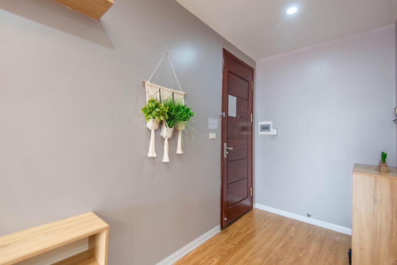 22Housing Hotel & Residence 81 Linh Lang Hanoi Exterior photo
